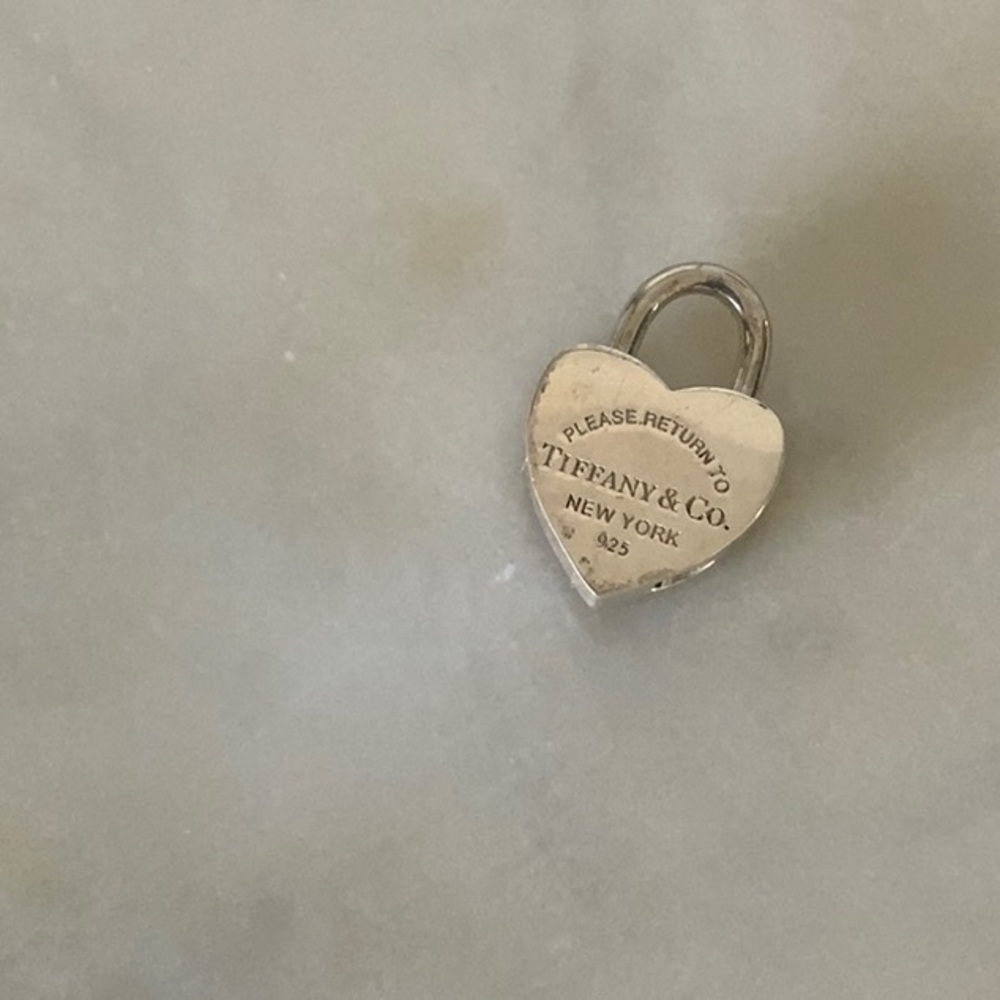Return to Tiffany Heart Padlock Charm